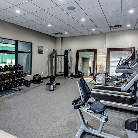 Hilton Garden Inn Topeka Luaran gambar