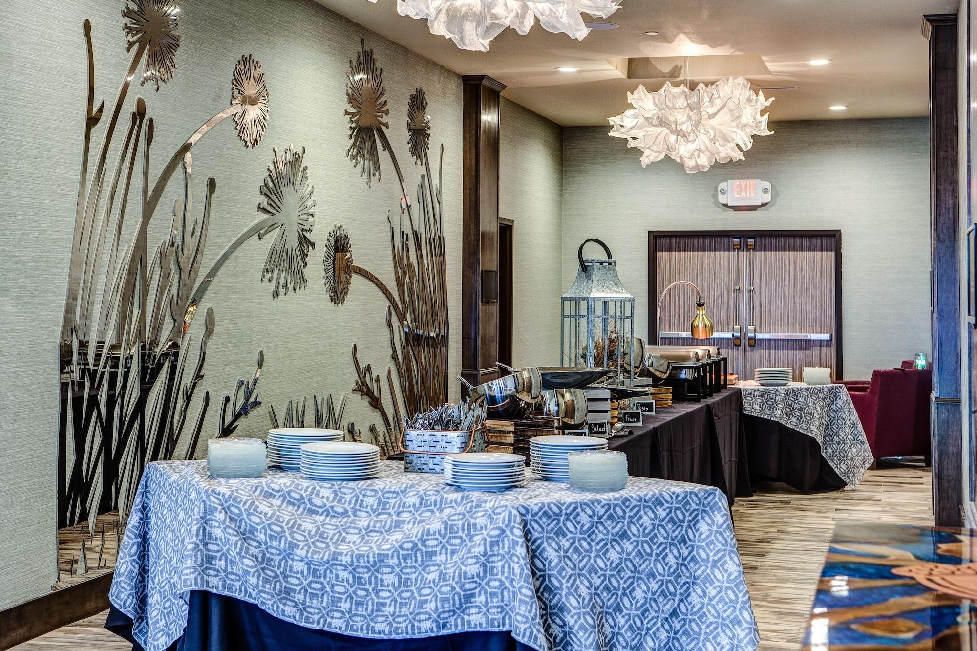 Hilton Garden Inn Topeka Luaran gambar
