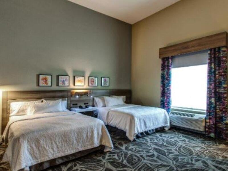 Hilton Garden Inn Topeka Luaran gambar