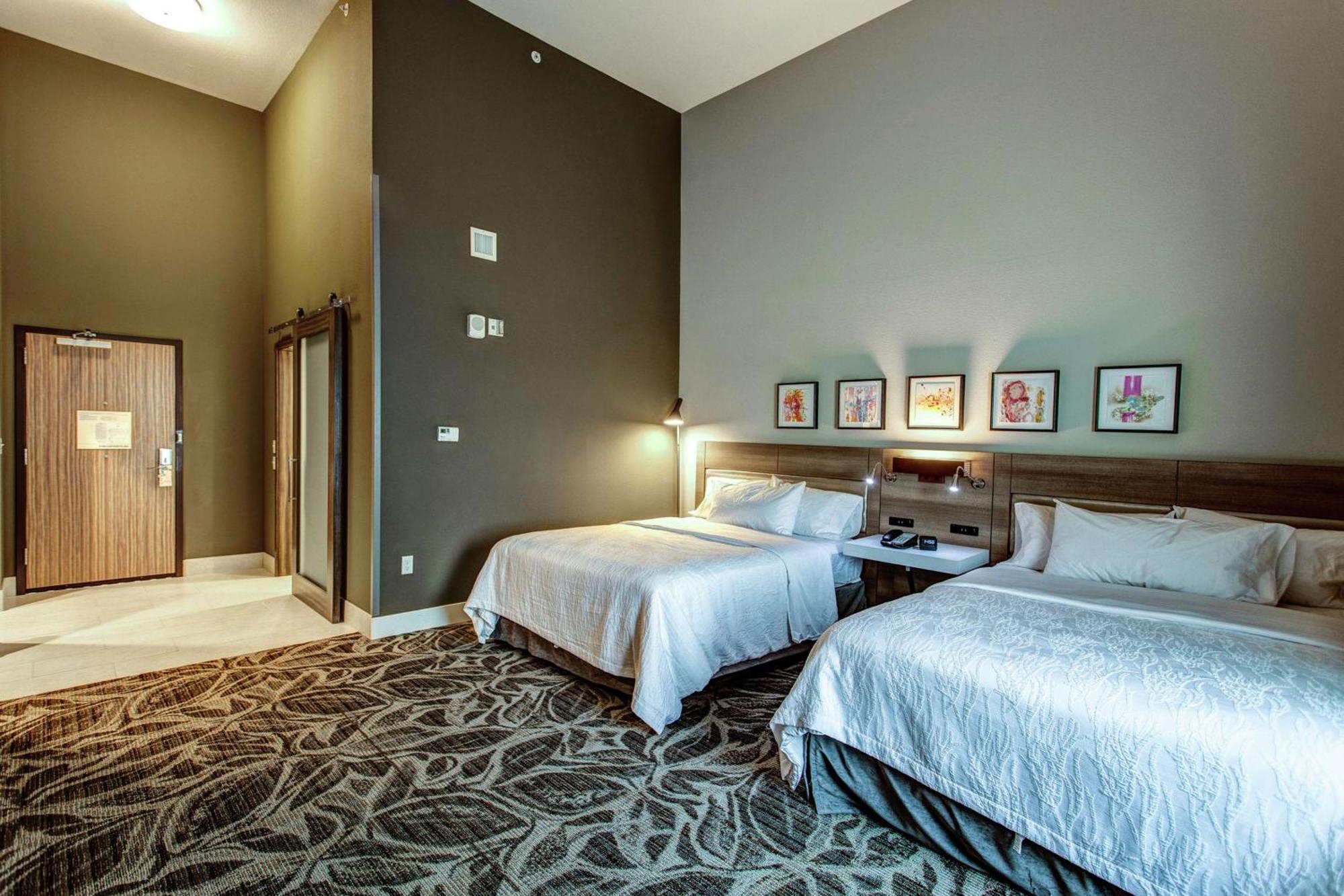 Hilton Garden Inn Topeka Luaran gambar