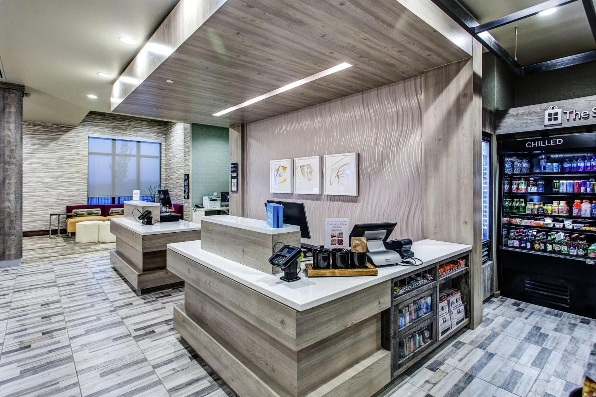 Hilton Garden Inn Topeka Luaran gambar